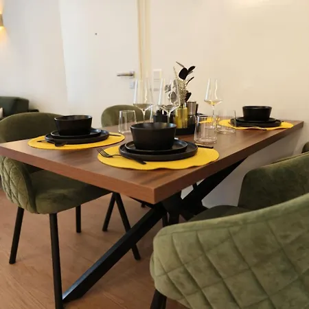 Apartment Homely