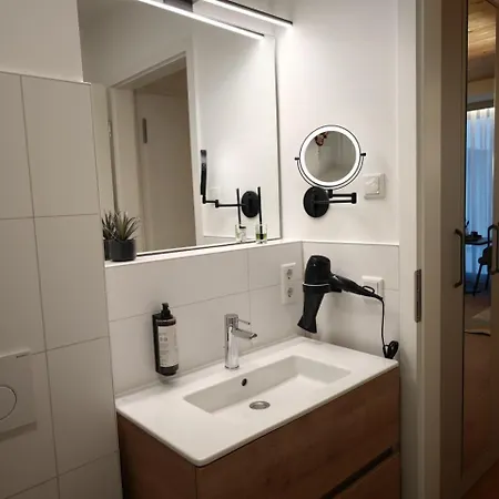 Homely Apartment *
